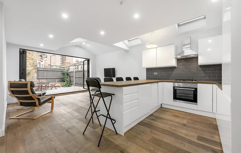 Elcot Avenue, Peckham, London - Image 1